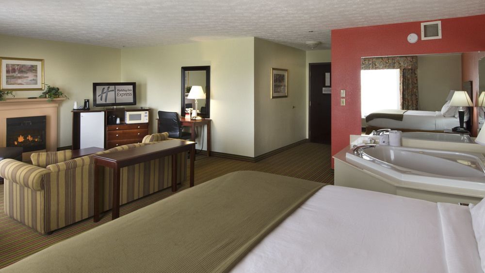 Holiday Inn Express Dandridge, An Ihg Hotel Bagian luar foto