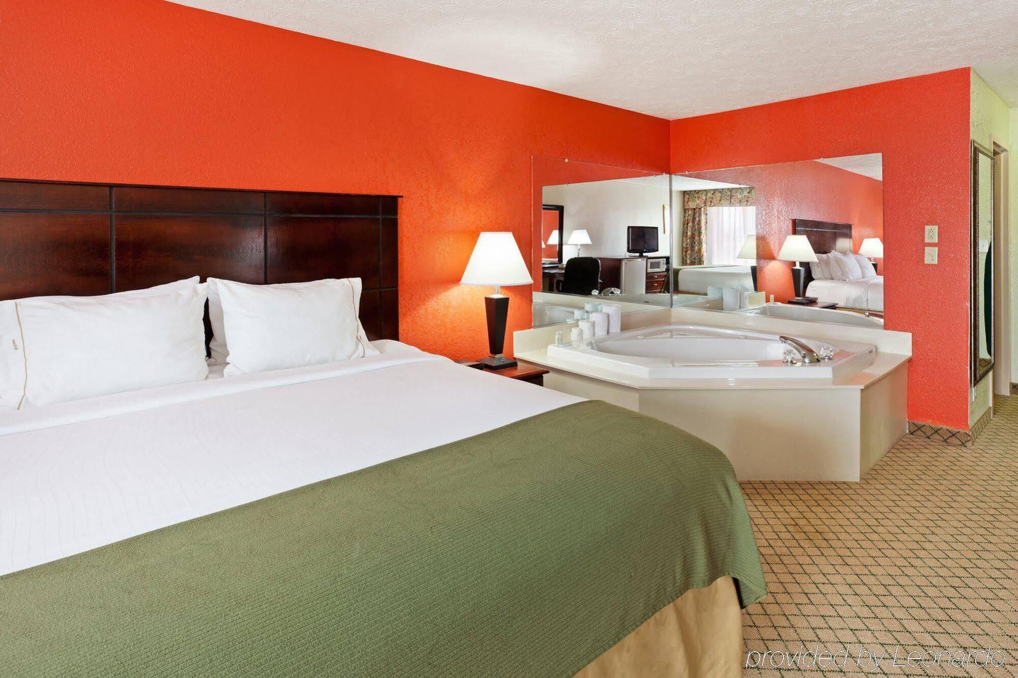 Holiday Inn Express Dandridge, An Ihg Hotel Bagian luar foto